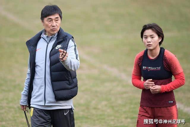 河南外援迈达纳：非常理解球迷的不满 首胜强心剂